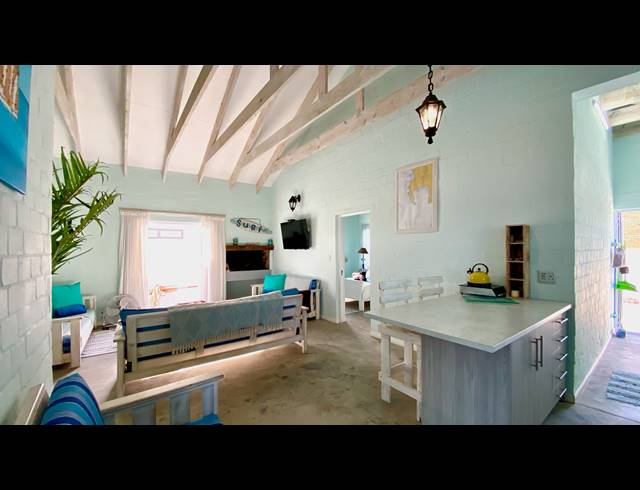 5 BEDROOM HOUSE FOR SALE IN DWARSKERSBOS